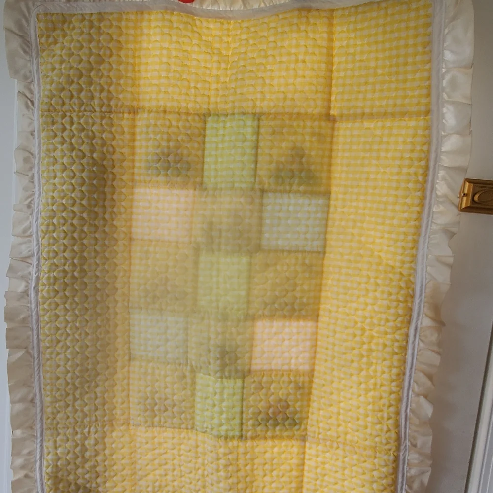VTG Embroidered Baby Quilt 33x42 Cross Stitch 1980s Farm Animals Gingham Crib